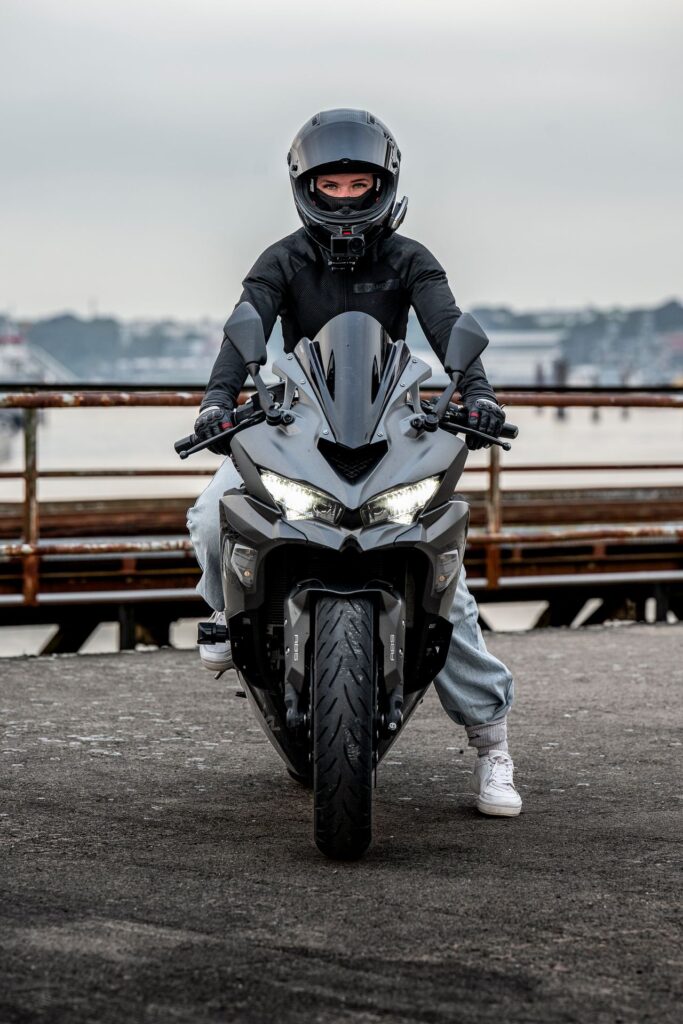 Kawasaki Ninja ZX-4RR in der Frontansicht